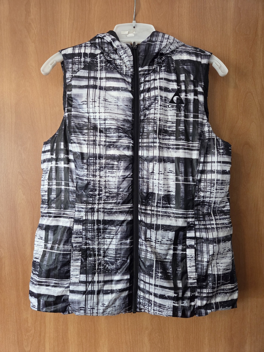 GERRY Black & White Hooded Graphic Quilted Vest Reversible Packable Size S